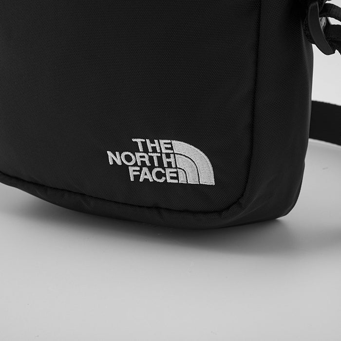 THE NORTH FACE® TNF CONVERTIBLE SHOULDER BAG TNF BLACK/TNF WHITE