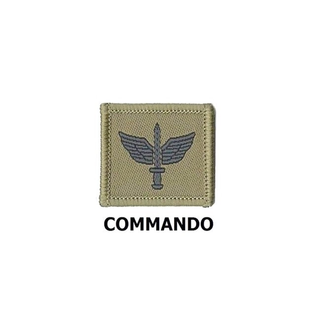 COMMANDO COLLAR Army No.4 Badge
