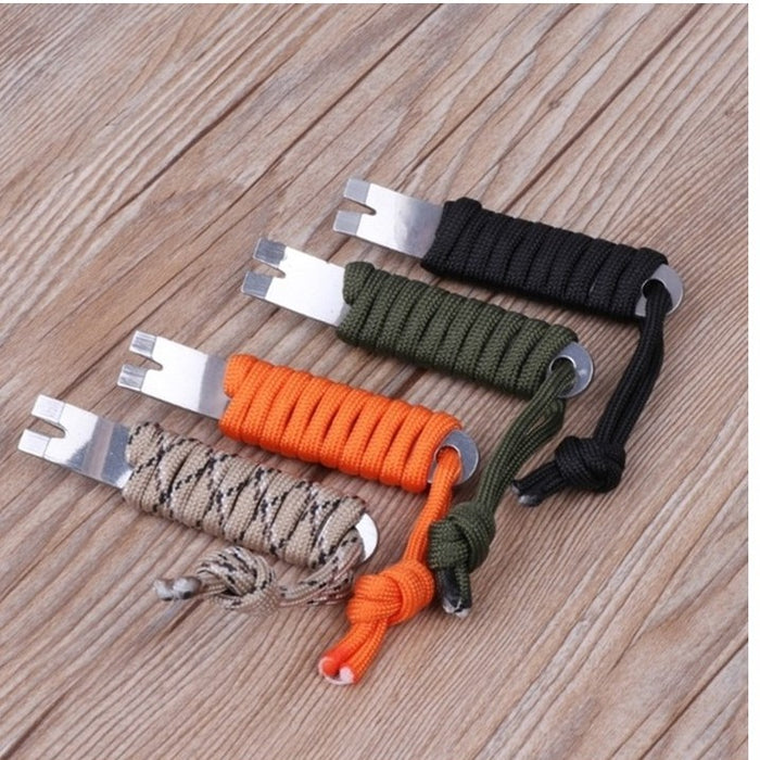 Paracord Scraper Opener Winder Staple Mini EDC Tool , Camo Desert