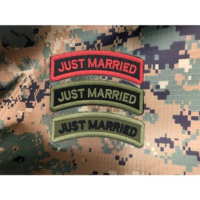 Just Married Curve Tag